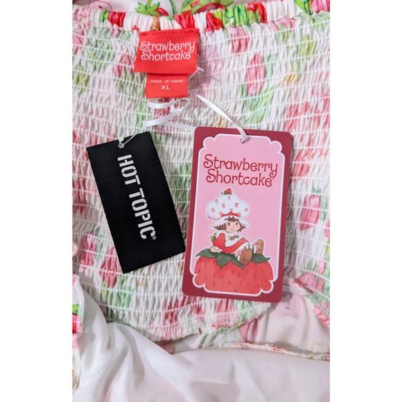 Strawberry Shortcake Hot Topic NWT Dress - Picture 8 of 8